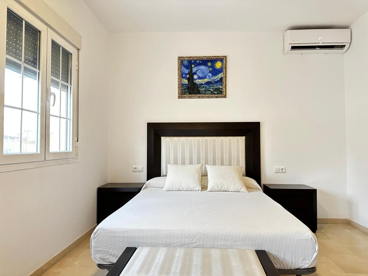 Taro Beach Home Malaga Exterior photo
